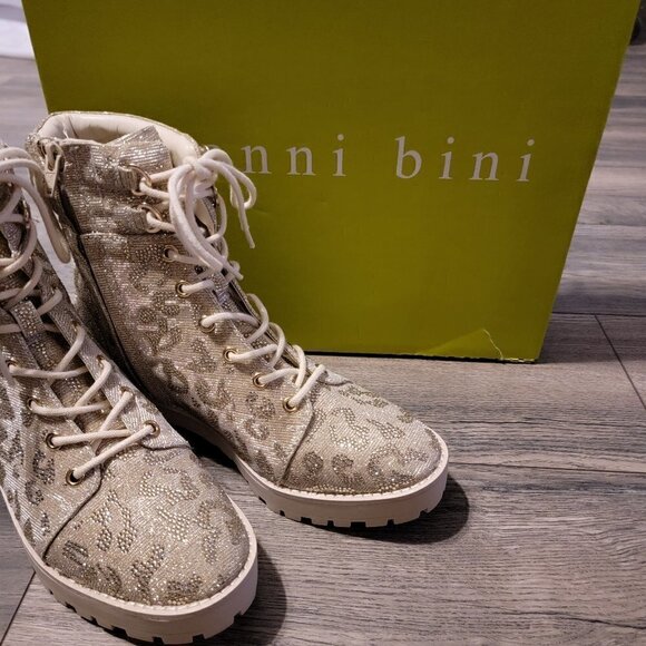 Gianni Bini Balynne Glitzy Leopard Print Sparkle Textile Upper Boots. Size 9.5 - Picture 3 of 7